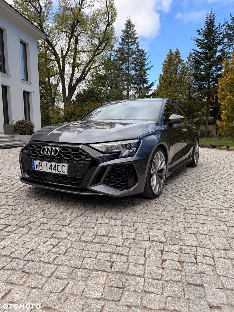 Audi RS3 Sportback - 1