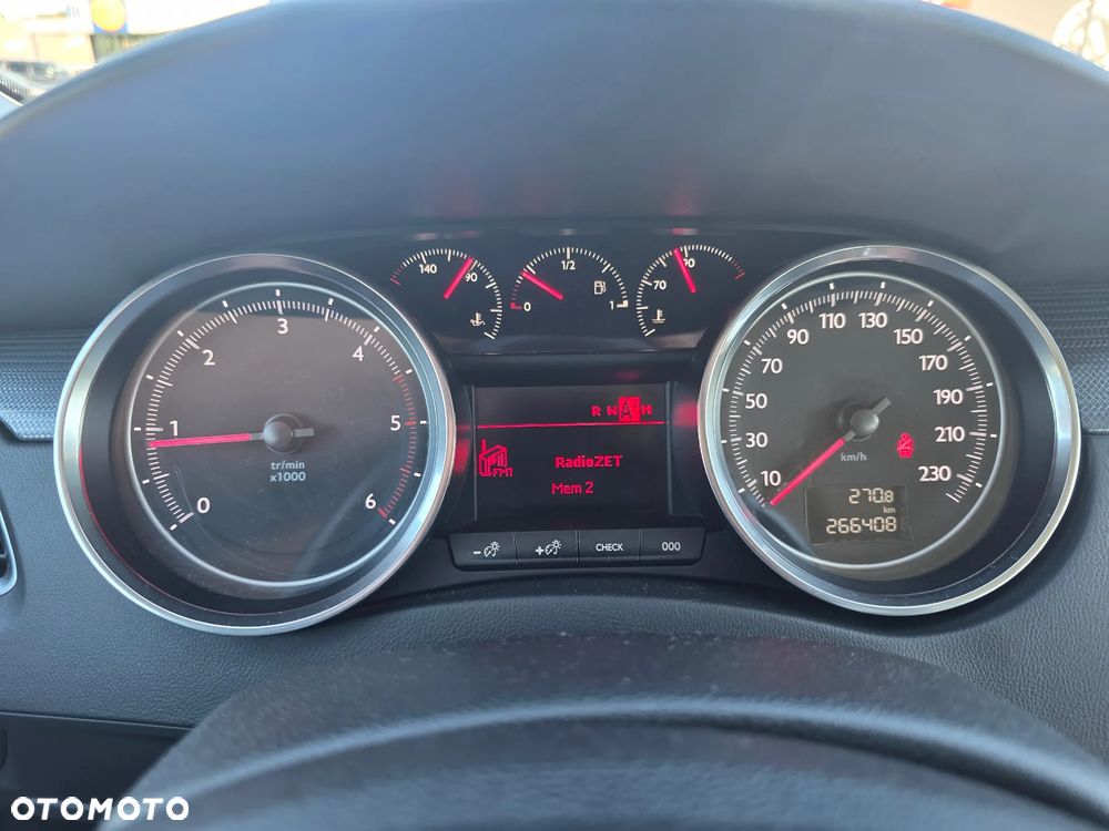 Peugeot 508 1.6 e-HDi Active S&S - 13