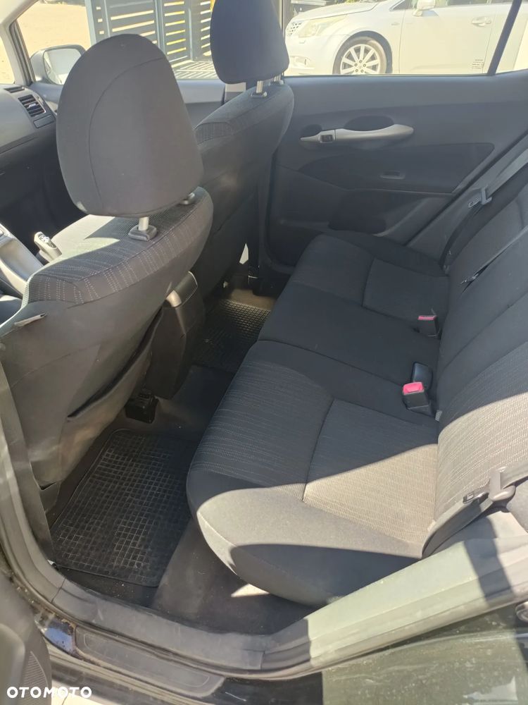 Toyota Auris 1.4 D-4D - 8