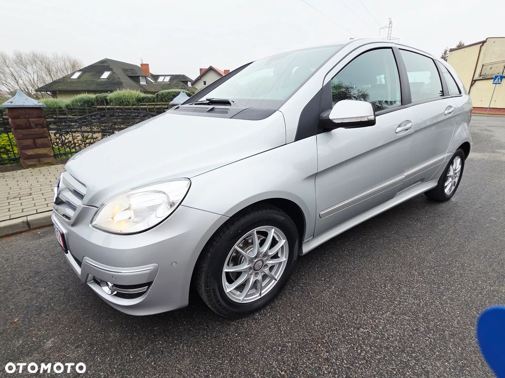 Mercedes-Benz Klasa B - 32