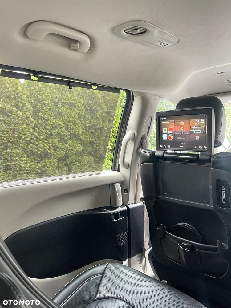 Chrysler Pacifica - 37