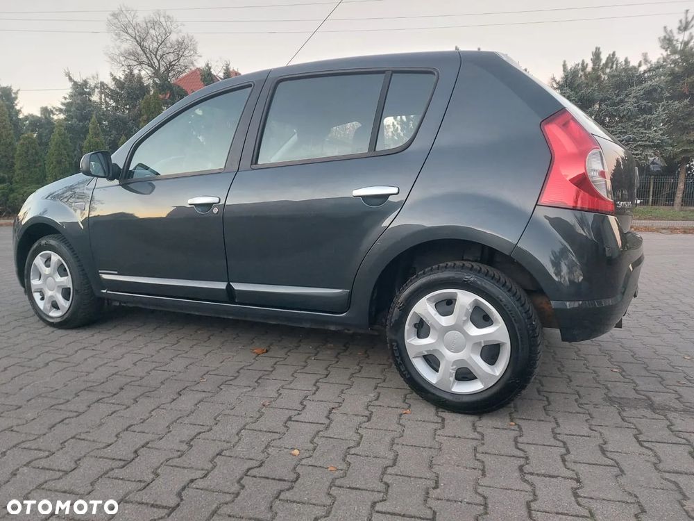 Dacia Sandero - 2