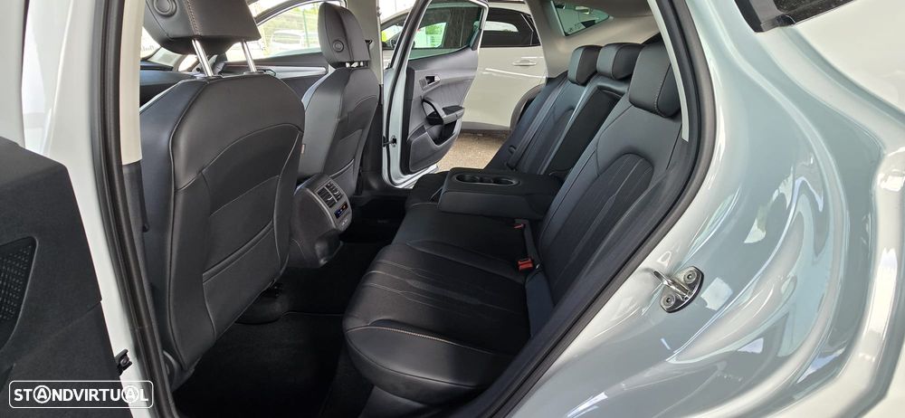 Cupra Formentor 1.4 e-Hybrid DSG - 32