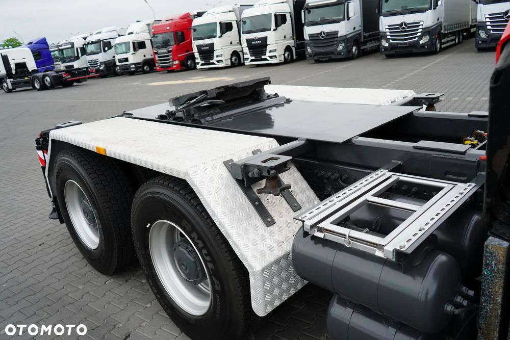 Mercedes-Benz / AROCS / 2651 / 6 X 4 / FASSI F 455 / WYS. 14,6 M / PILOT - 21