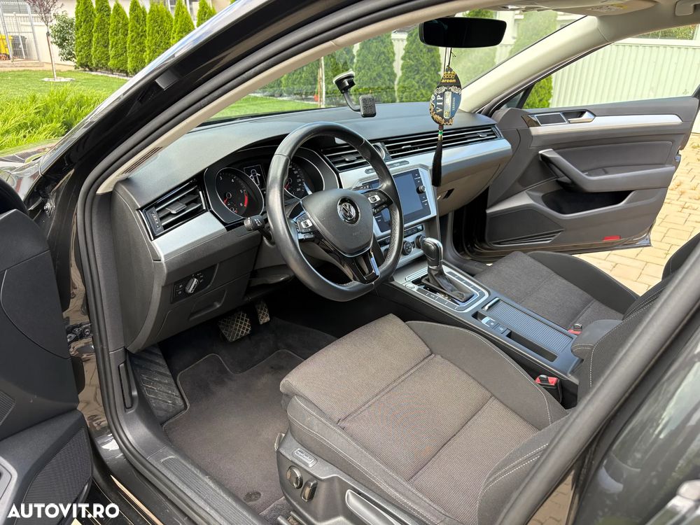 Volkswagen Passat 2.0 TDI DSG Comfortline - 13