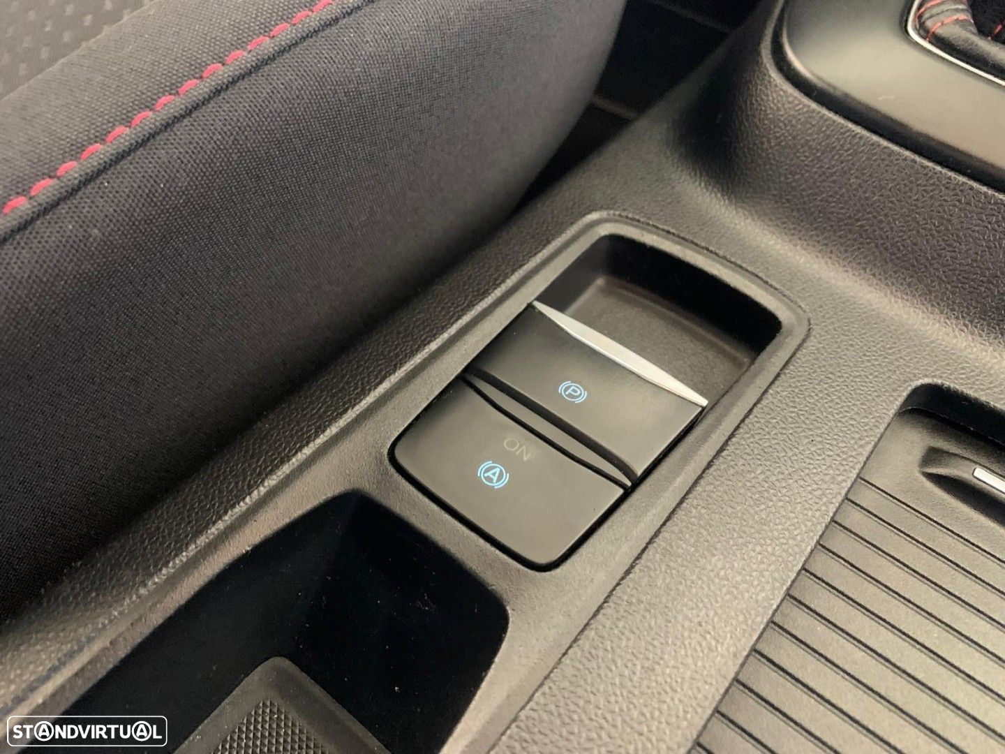 Ford Focus 1.5 TDCi EcoBlue ST-Line - 20