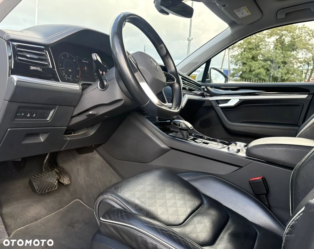 Volkswagen Touareg 3.0 V6 TDI SCR 4Mot Elegance - 11
