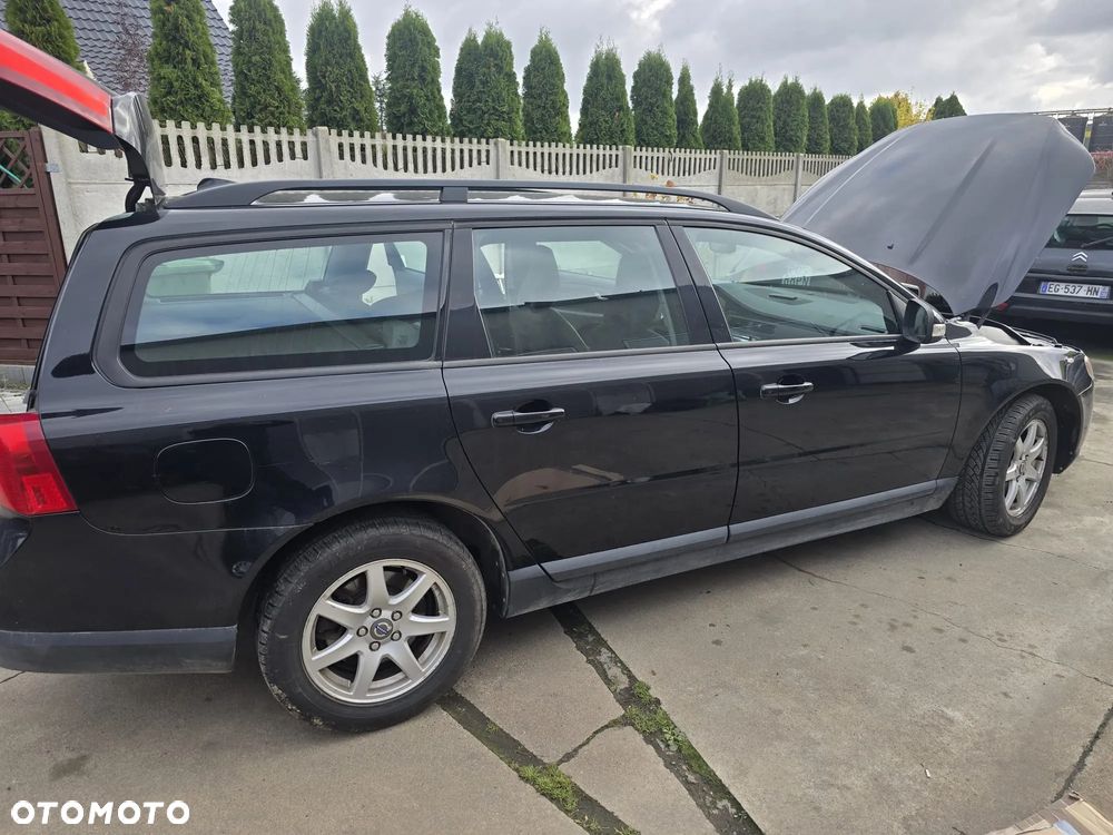 Volvo V70 2010 photo 5