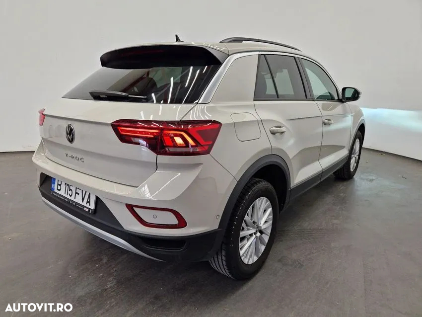 Volkswagen T-ROC - 3