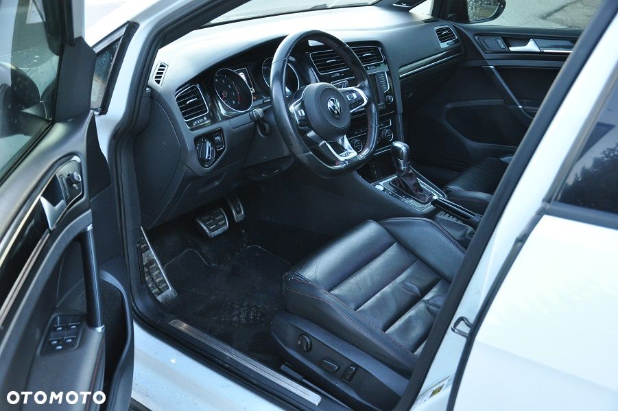 Volkswagen Golf - 12