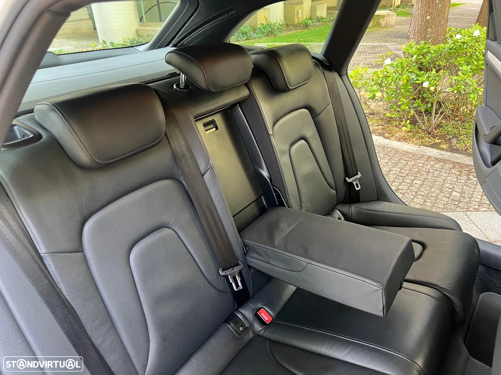 Audi A4 Avant 2.0 TDI Business Line S-line - 23
