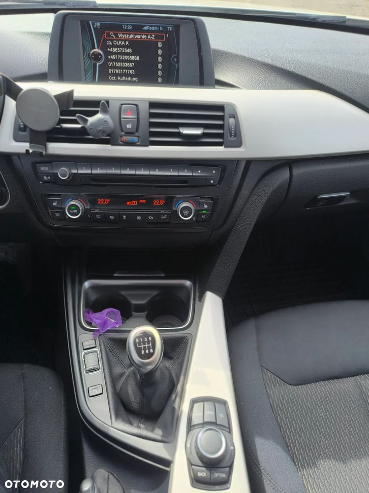 BMW Seria 3 318d xDrive - 8