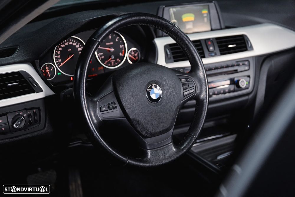 BMW 320 d Auto Exclusive - 5