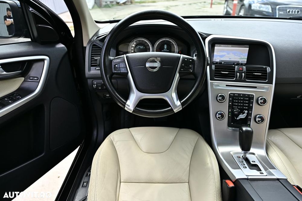 Volvo XC 60 D3 AWD Aut. Summum - 14