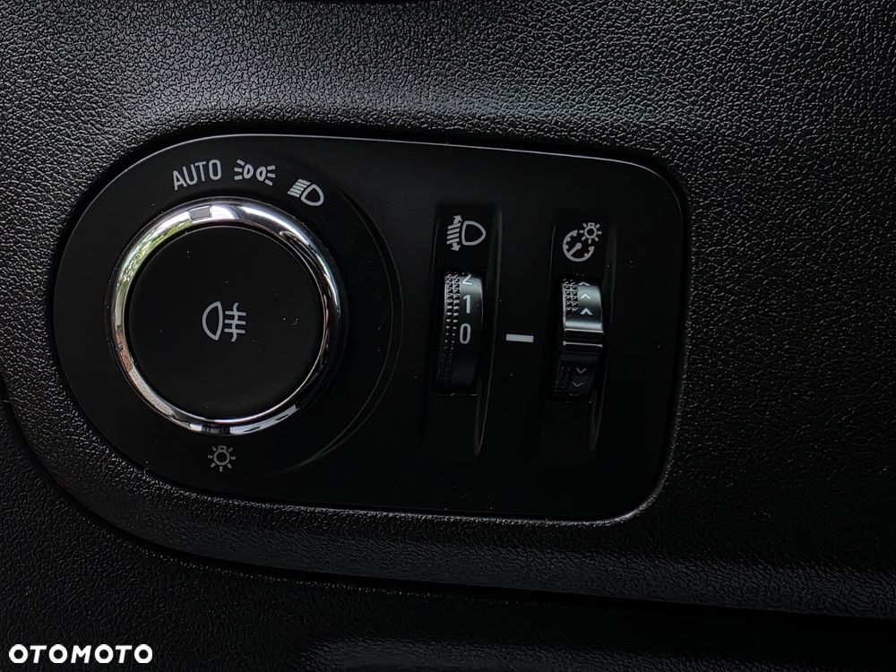 Opel Crossland X - 14