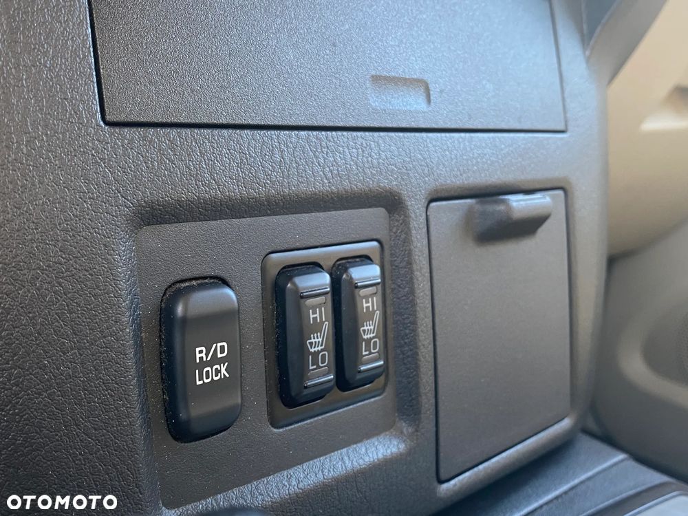 Mitsubishi Pajero 3.2 DID Instyle - 25