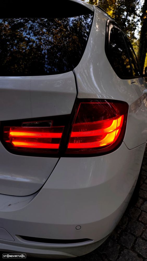 BMW 318 d Touring Auto Line Sport - 13