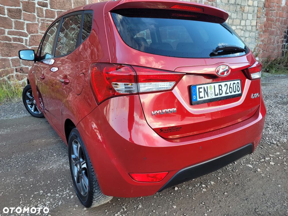 Hyundai ix20 1.4 blue YES - 14
