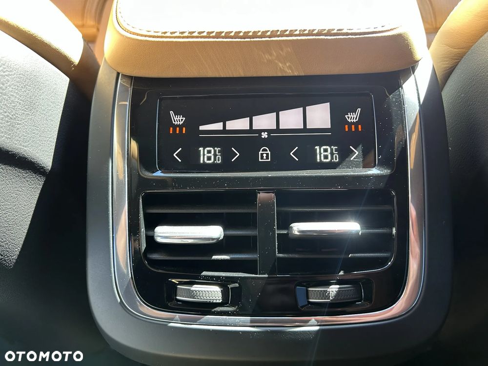 Volvo V90 D5 AWD Inscription - 24