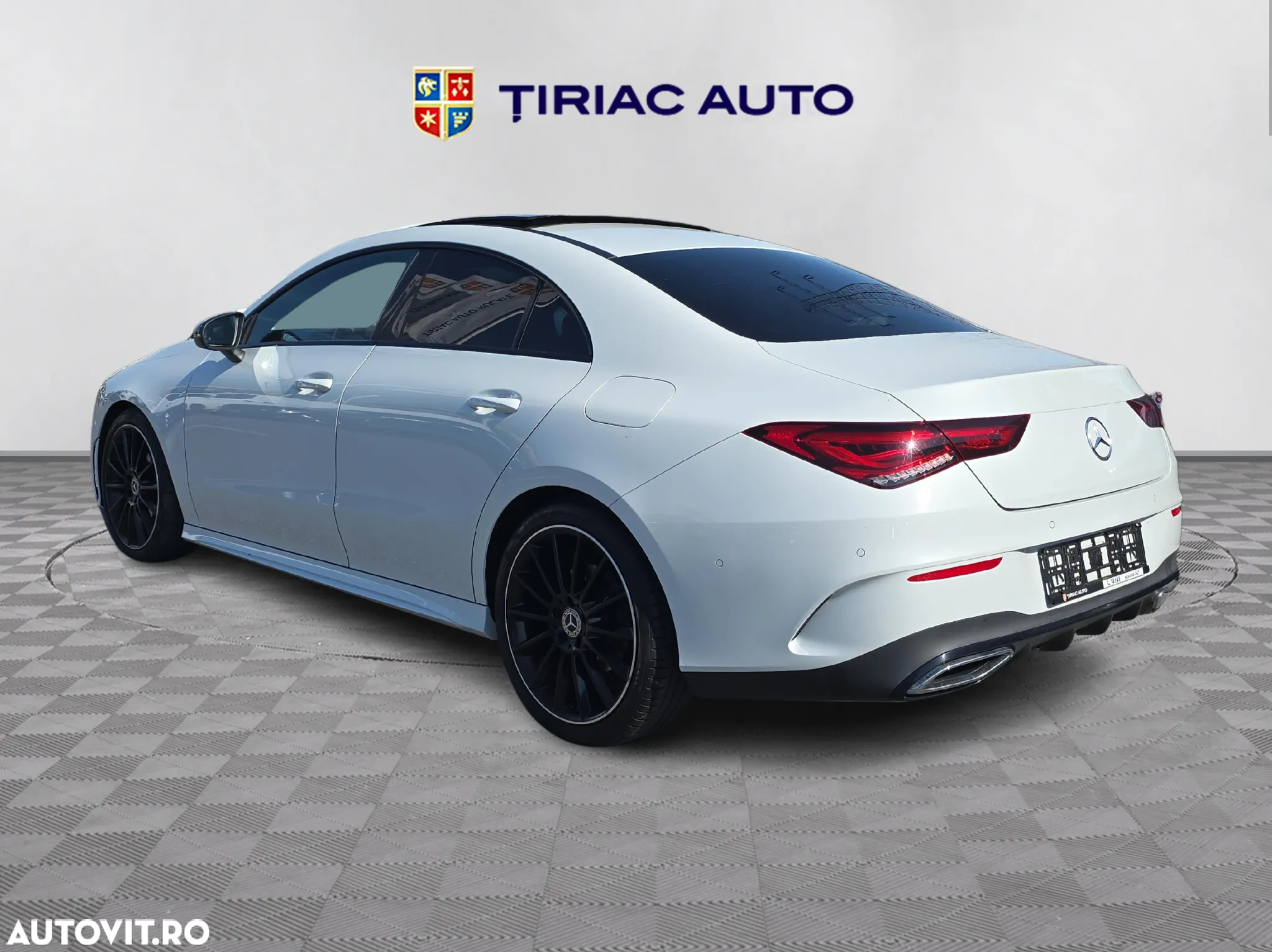 Mercedes-Benz CLA 220 d Coupe Aut. - 3