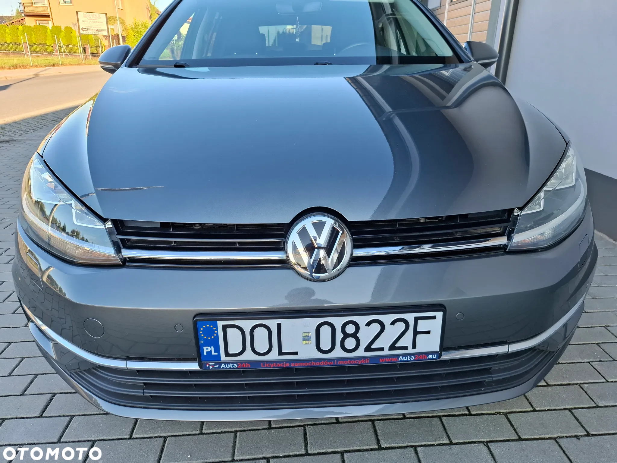 Volkswagen Golf Variant 1.4 TSI BlueMotion Technology DSG Comfortline - 2