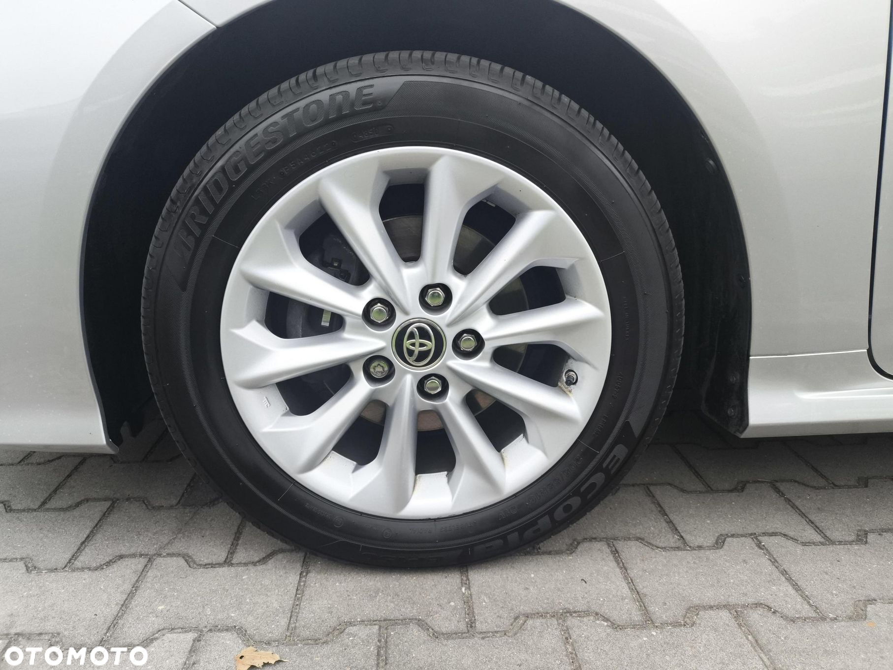 Toyota Corolla - 10