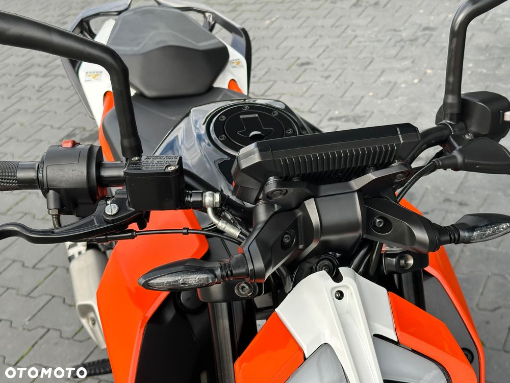 KTM Duke - 19