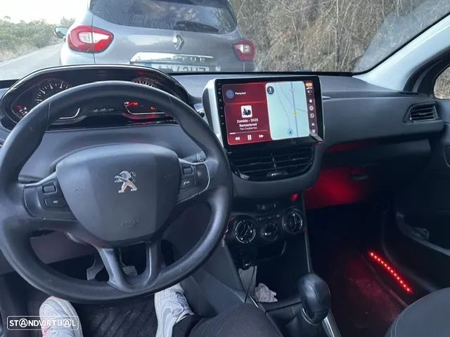 Peugeot 208 1.4 VTi Access - 4