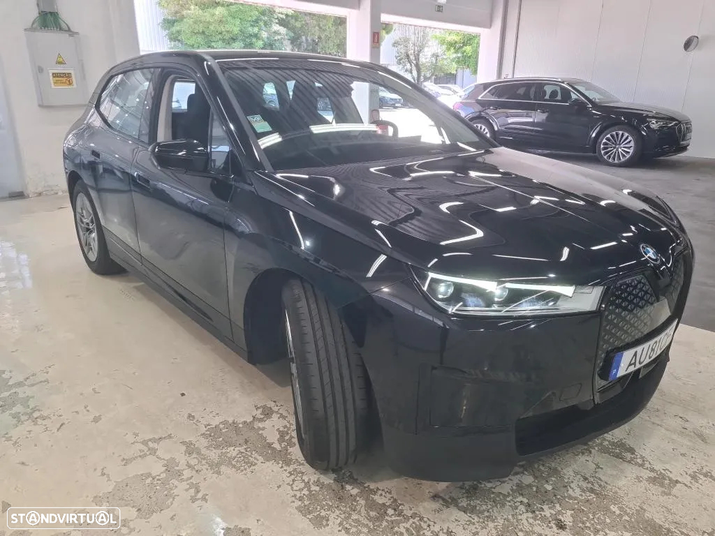 BMW iX xDrive 40 - 4
