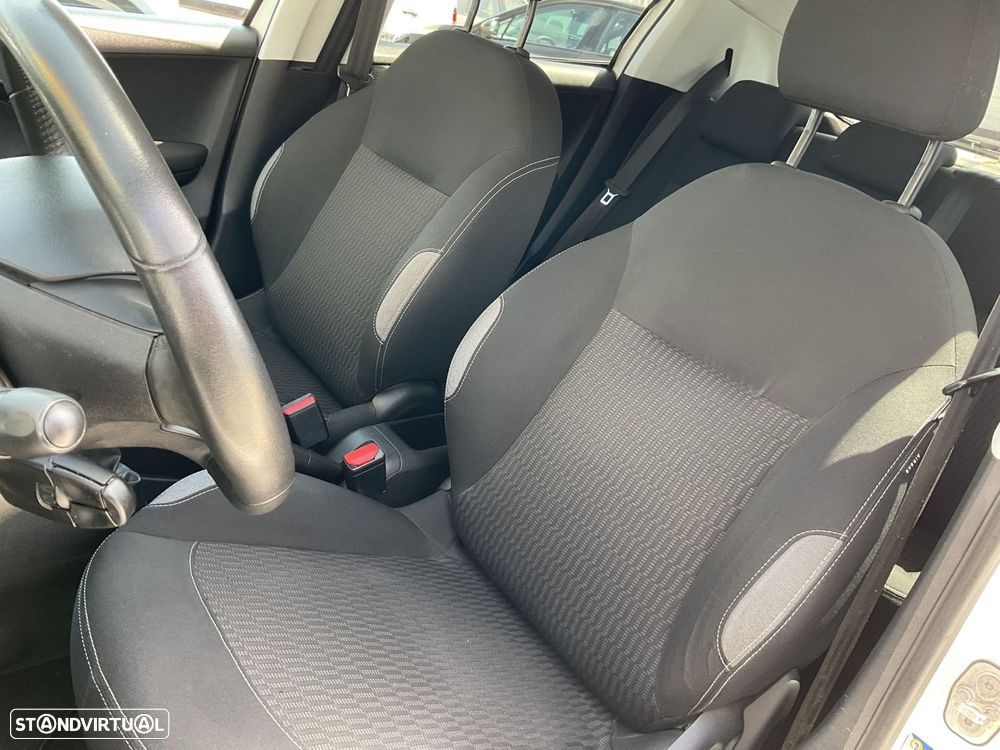 Peugeot 208 1.2 PureTech Active - 21