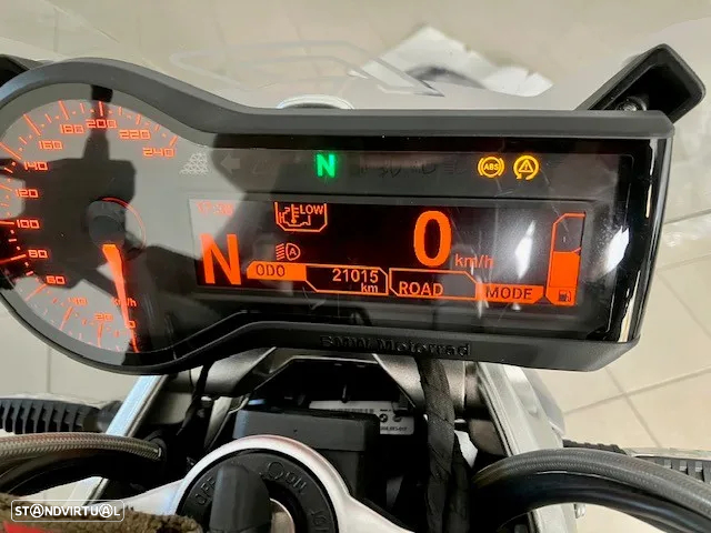 BMW R 1200 R LC - 8