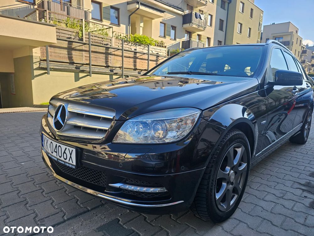 Mercedes-Benz Klasa C 180 BlueEFFICIENCY Avantgarde - 9