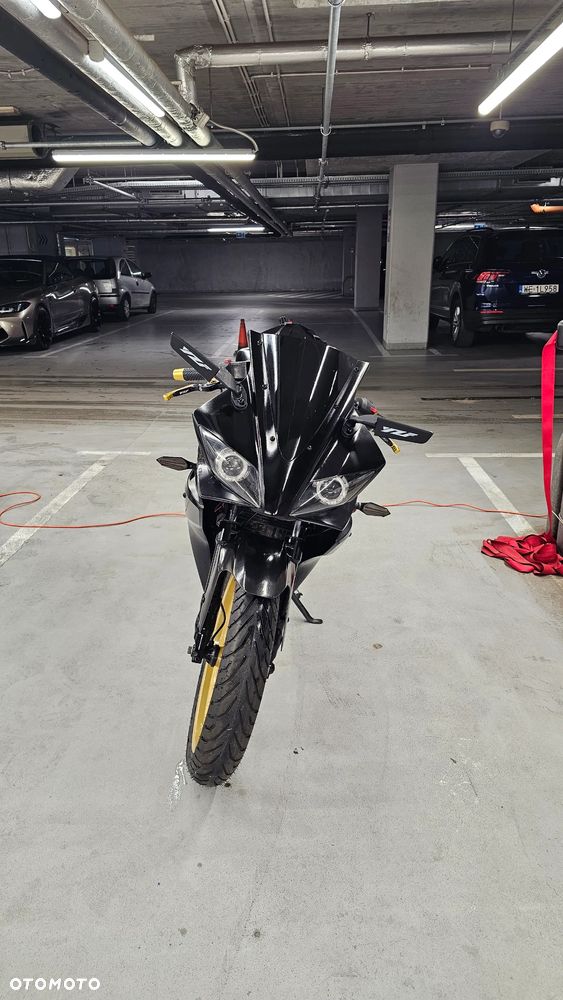 Yamaha YZF - 5