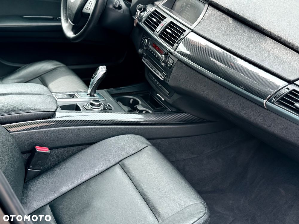 BMW X5 xDrive35d - 24
