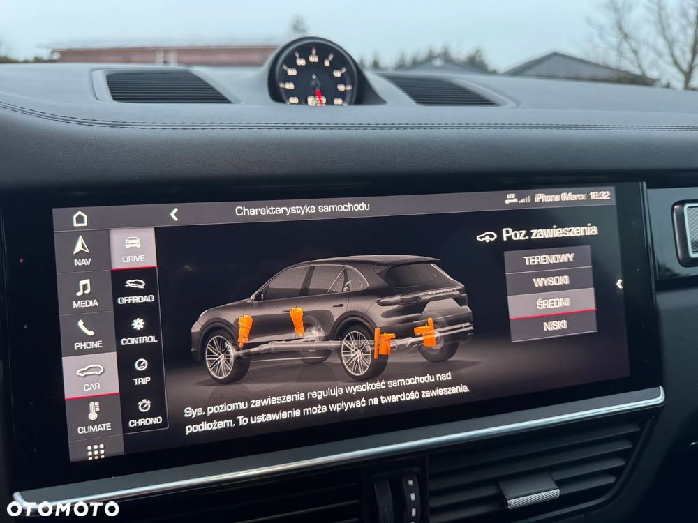 Porsche Cayenne Turbo - 23