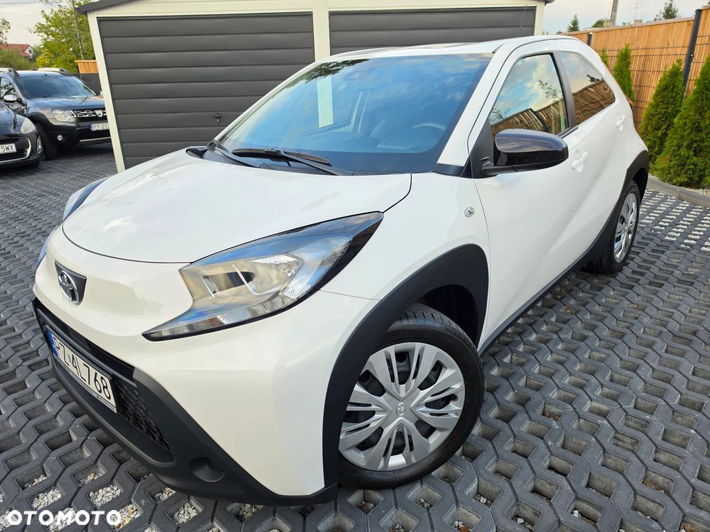 Toyota Aygo X Black&White - 2