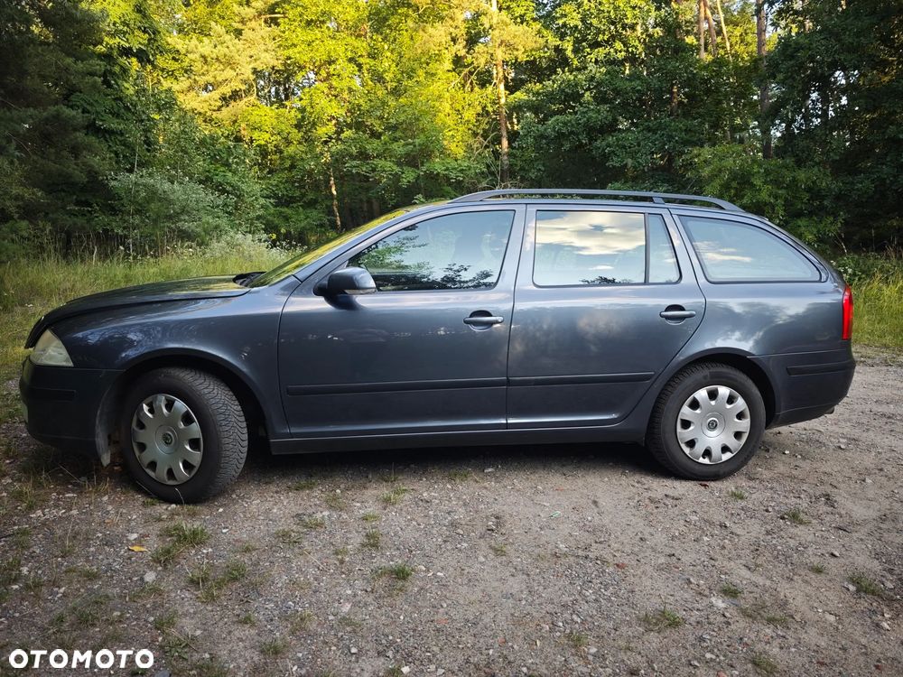 Skoda Octavia 1.6 Combi - 19