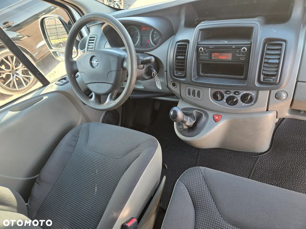 Opel VIVARO - 12
