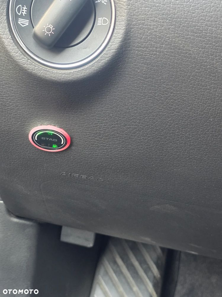 Audi A8 4.2 FSI Quattro - 13