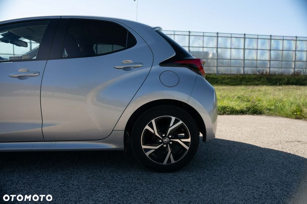 Toyota Yaris 1.5 Style CVT - 13