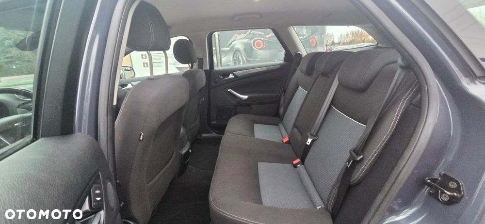 Ford Mondeo 2.0 TDCi Ghia - 30