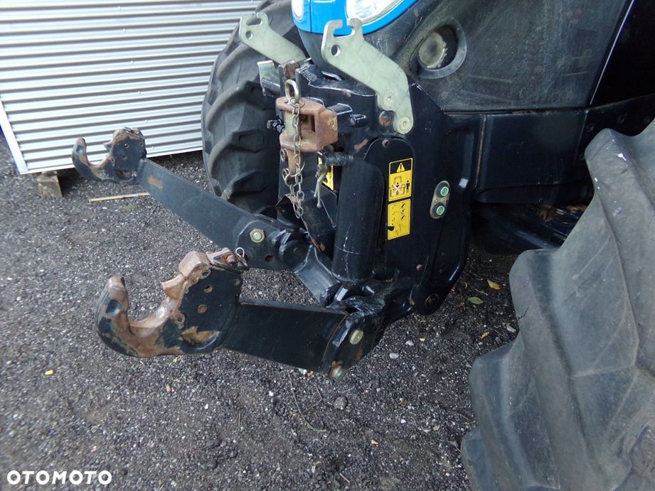 New Holland T 7040 - 7