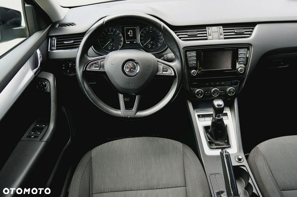 Skoda Octavia 1.6 TDI DPF Elegance - 12