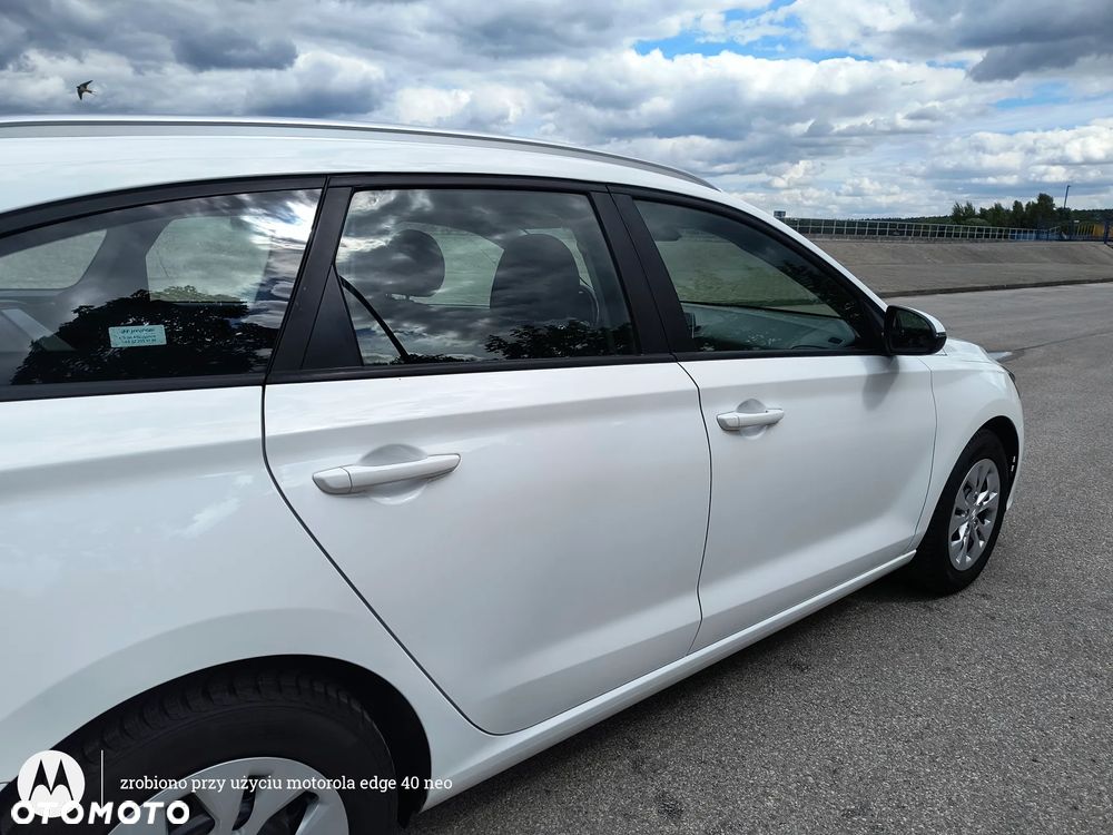 Hyundai i30 1.6 D Comfort - 19