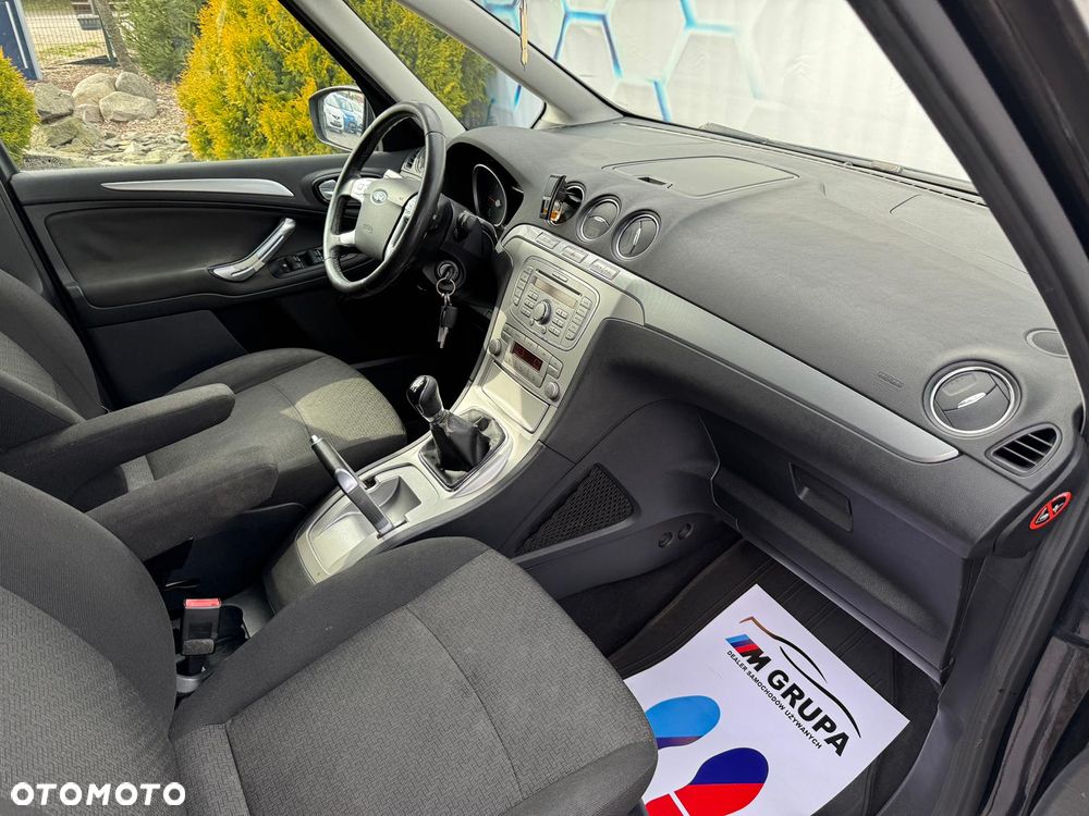 Ford Galaxy 1.8 TDCi Ambiente - 29