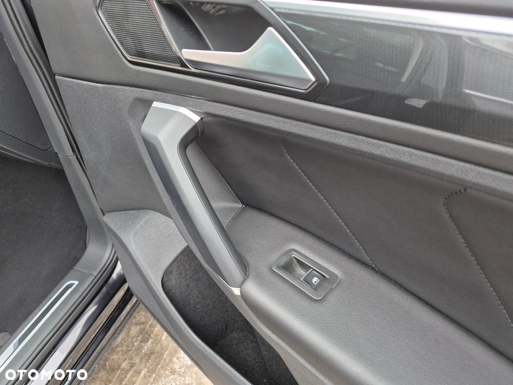 Volkswagen Tiguan 2.0 TSI BMT 4Mot Highline DSG - 29