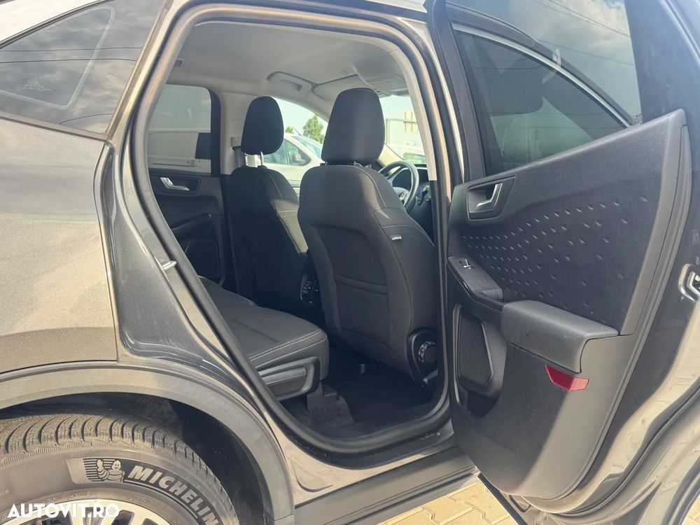 Ford Kuga 1.5 TDCi 2x4 Aut. Titanium - 21