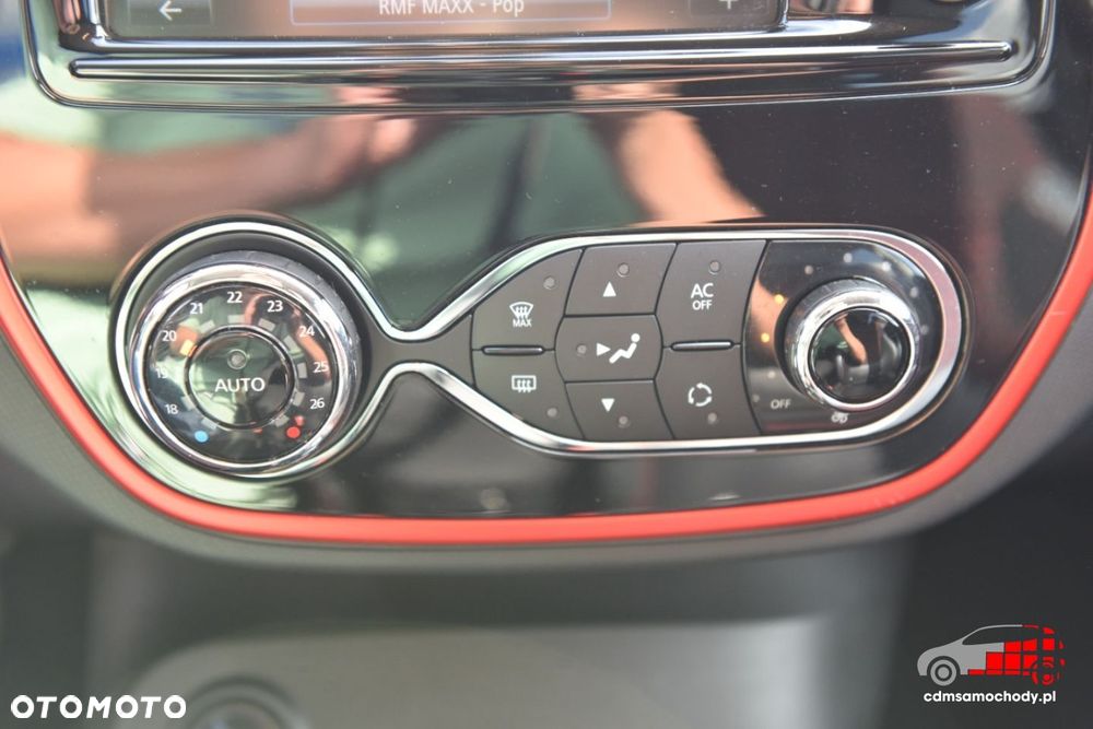 Renault Captur - 28