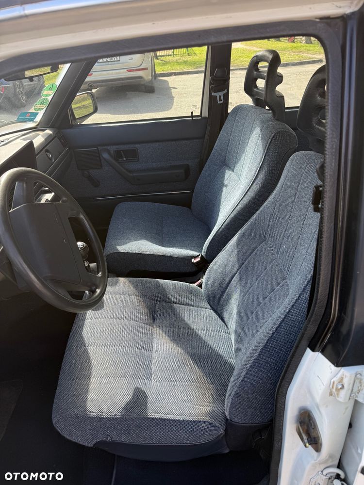 Volvo Seria 200 - 11