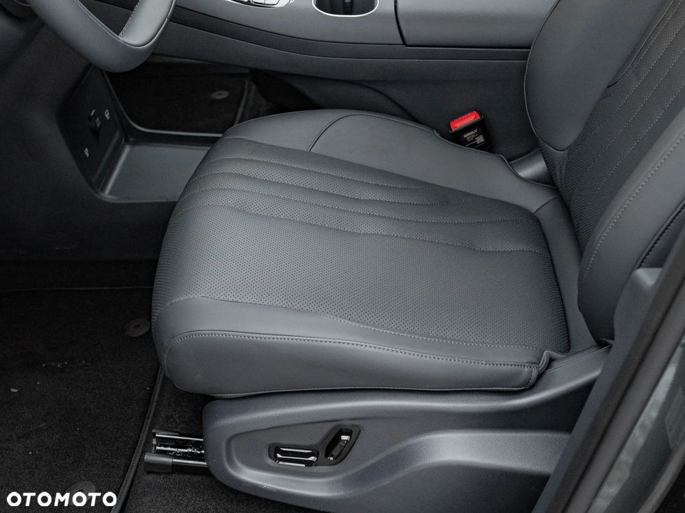 Geely Starray EM-i 1.5 PHEV Max - 13